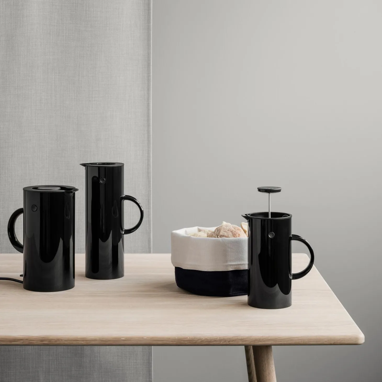 EM77 Elkedel 1,5 L, black