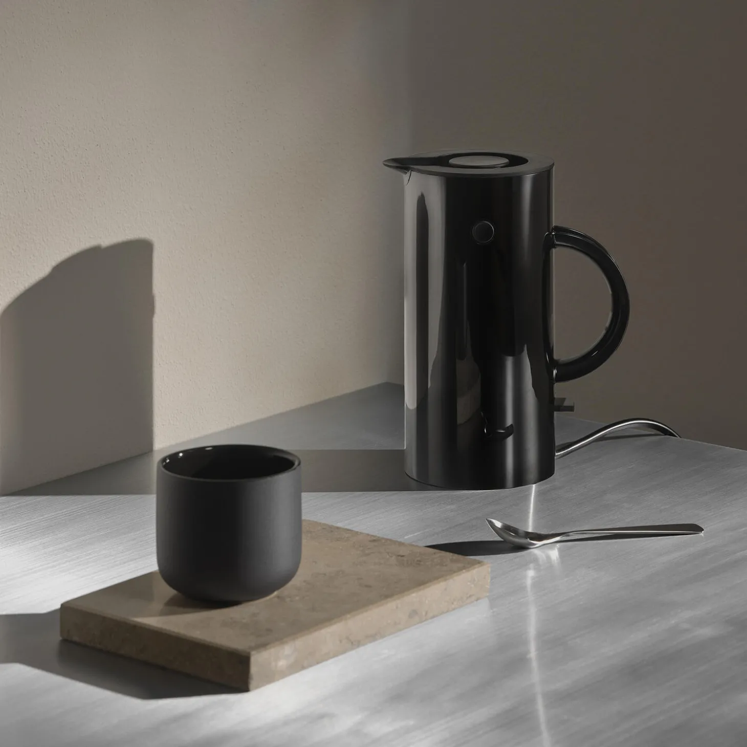 EM77 Mini Elkedel 0,5 L, black