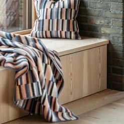 IDA Throw, rosa blue
