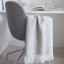 KATTEFOT Throw, light grey