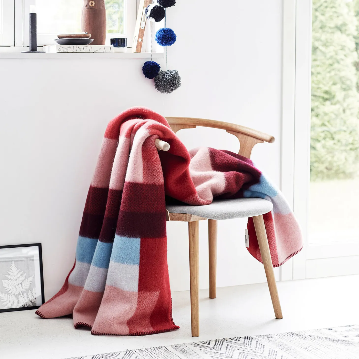 MIKKEL Throw, red
