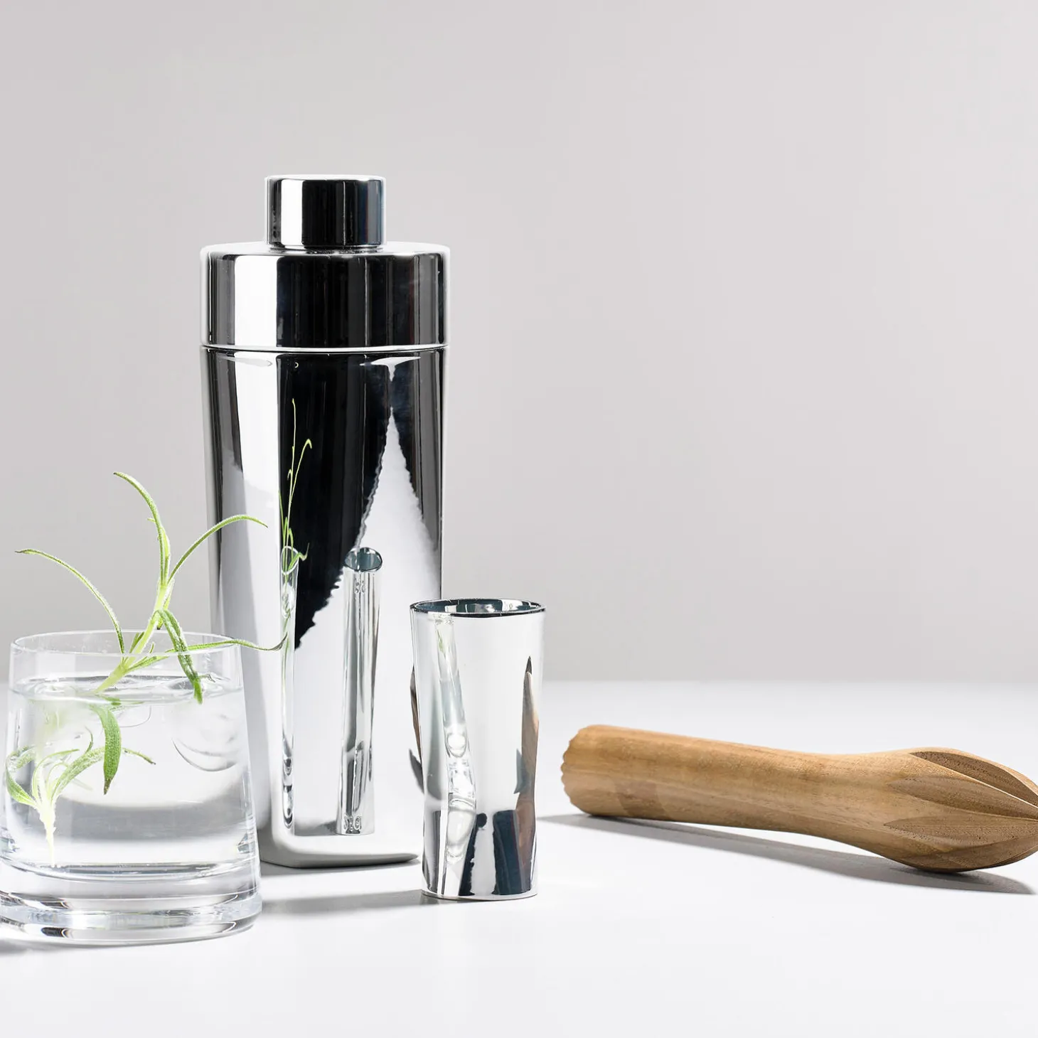 Rocks shaker