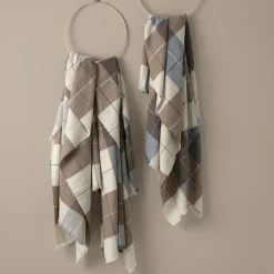 Scotch plaid, grey