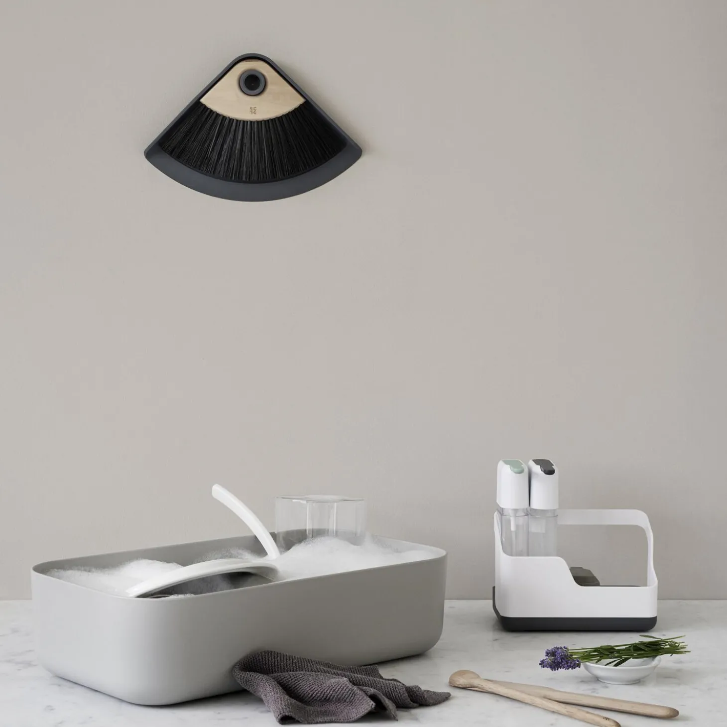 SWEEP-IT fejebakke og kost, grey